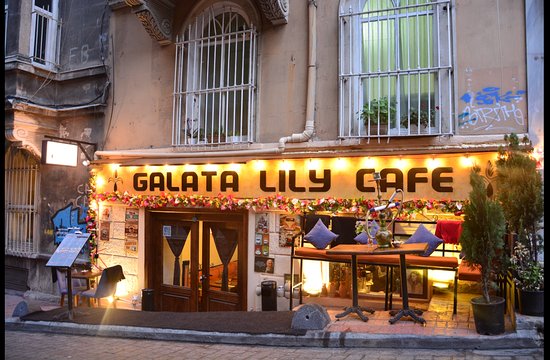 Lily Cafe Restaurant